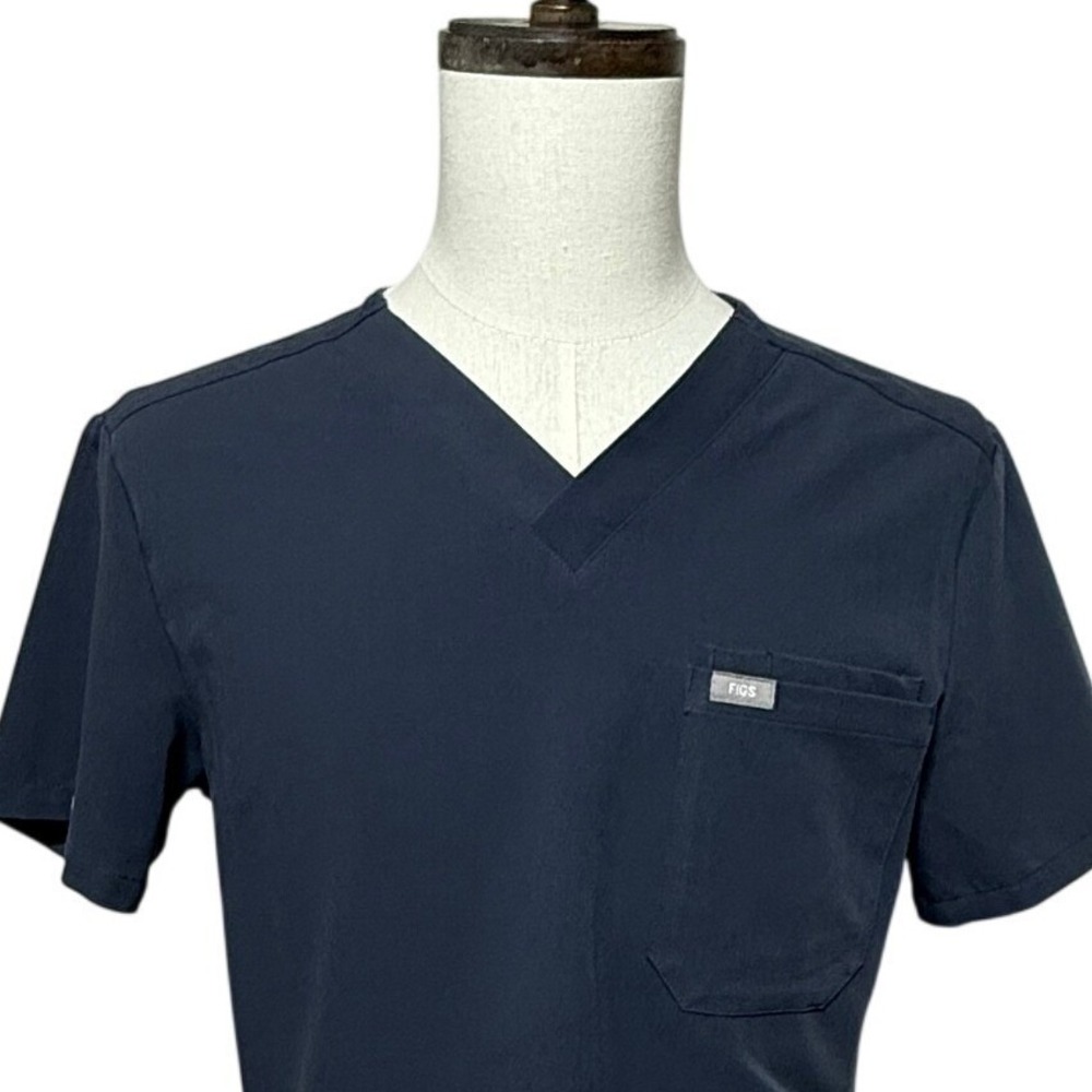FIGS Scrub Top Men Small Gray Technical Collection Short Sleeve V-Neck M21SW1051